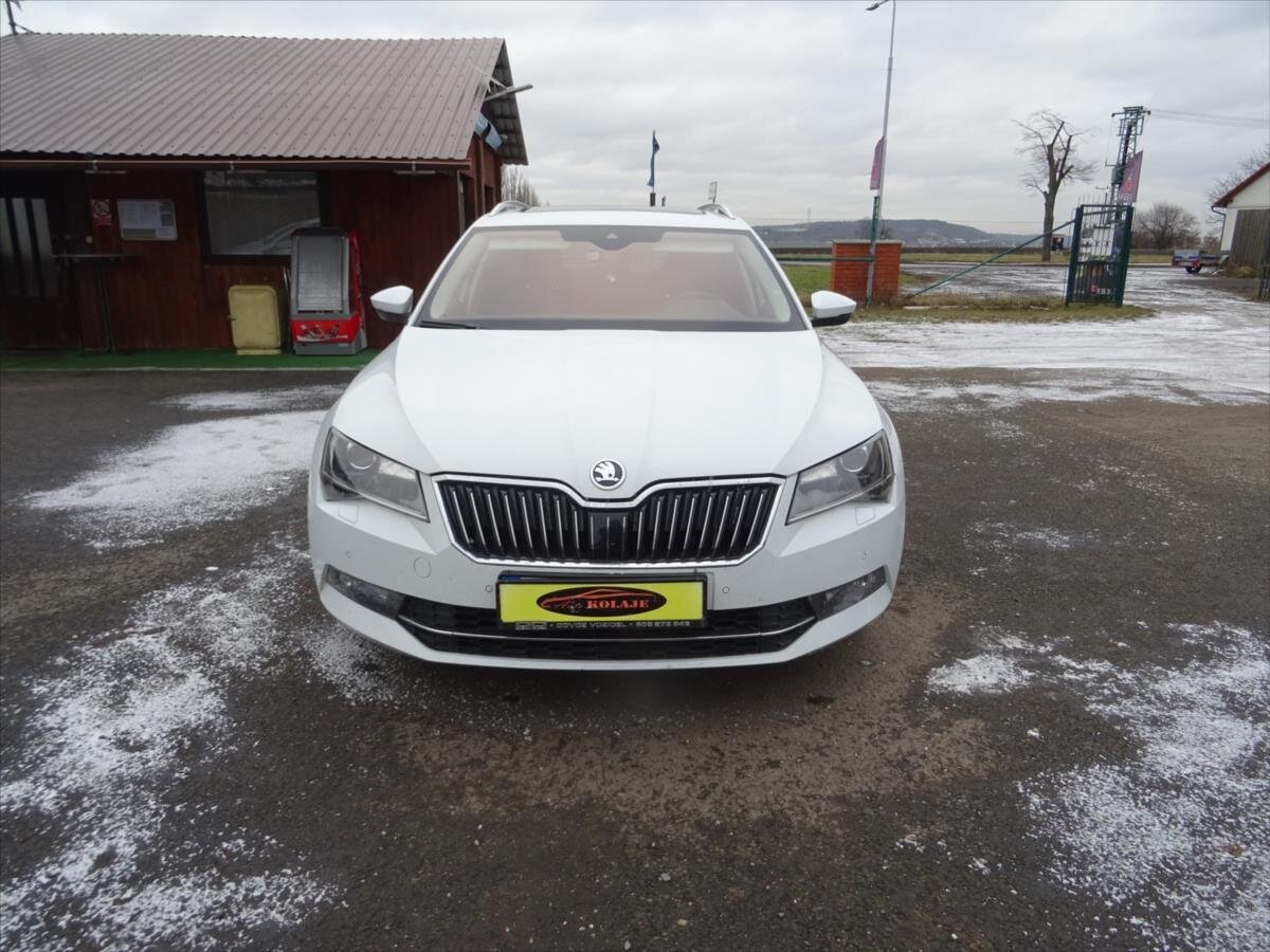 Škoda Superb