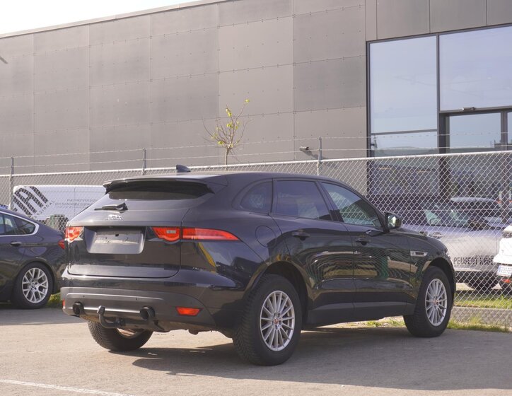 Jaguar F-Pace SUV / Terénní 2,0 l 184 kw