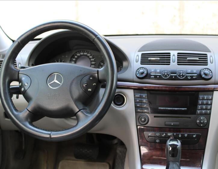 Mercedes-Benz Třídy E 17