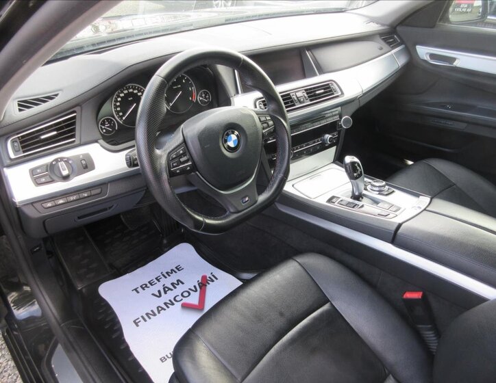 BMW Řada 7 Sedan / Limuzína 3,0 l 190 kw