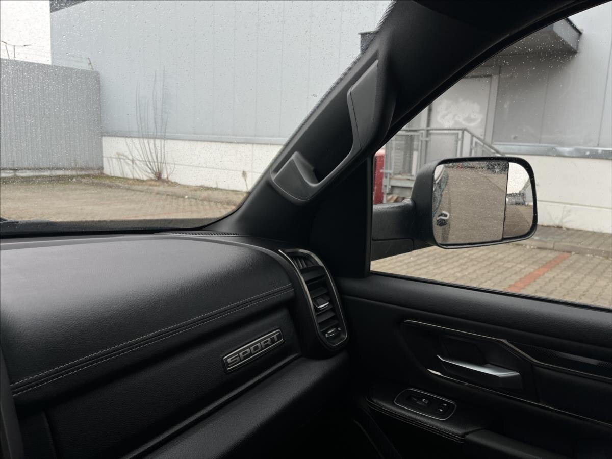 Dodge RAM 1500 Pick-up 5,7 l 291 kw