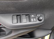 Toyota Yaris Cross 32