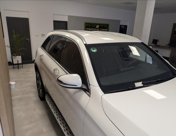 Mercedes-Benz GLC SUV 2,0 l 145 kw