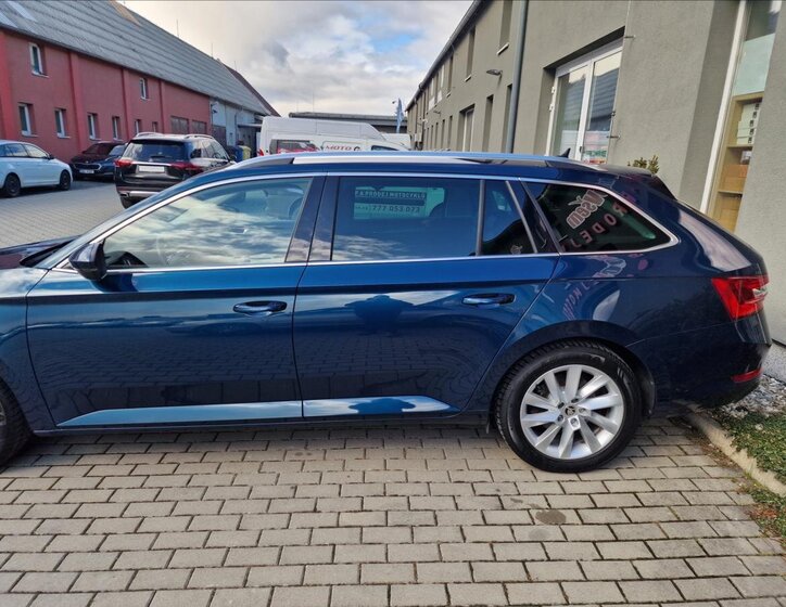 Škoda Superb Kombi 2,0 l 147 kw