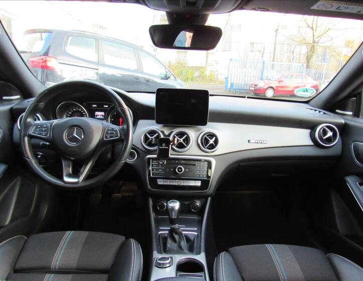 Mercedes-Benz CLA 11