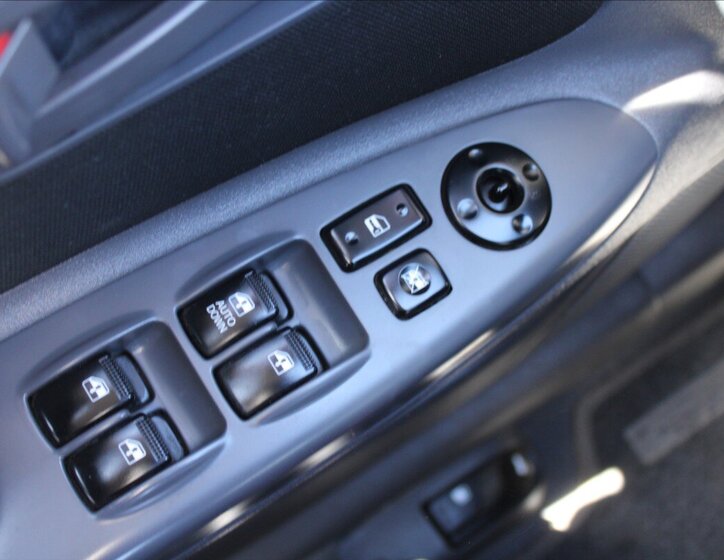 KIA Rio Sedan / Limuzína 1,4 l 71 kw