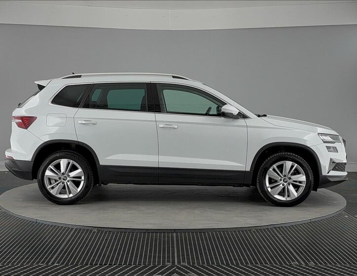 Škoda Karoq SUV / Terénní 1,5 l 110 kw