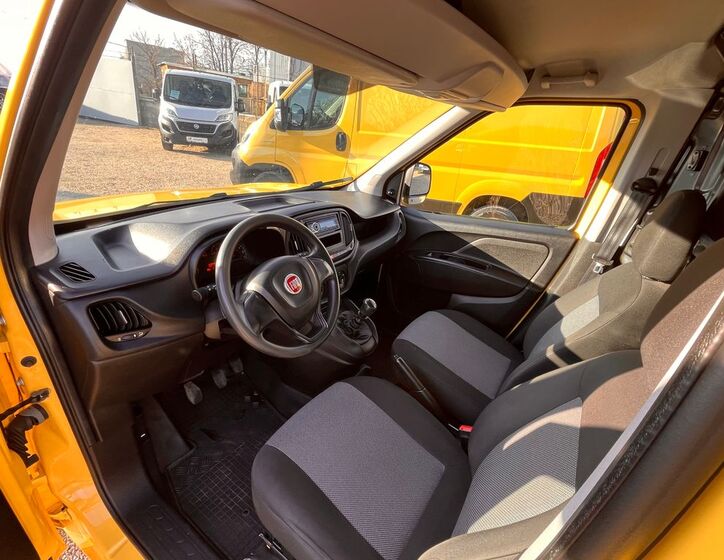 Fiat Dobló 12