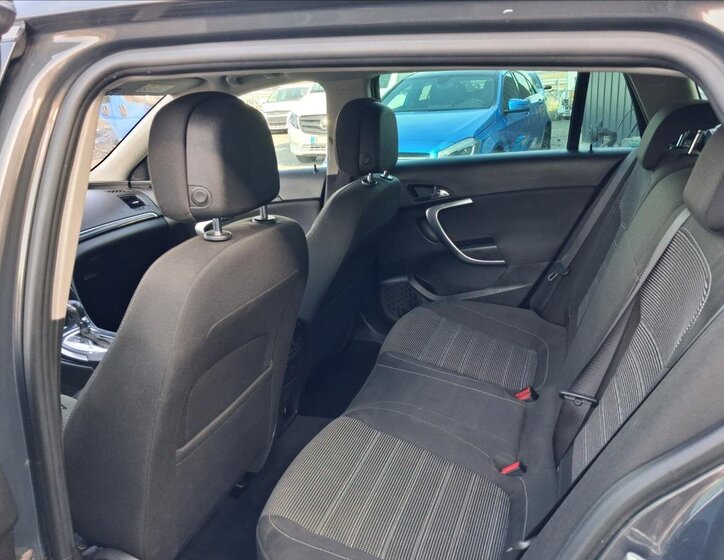 Opel Insignia Kombi 2,0 l 120 kw