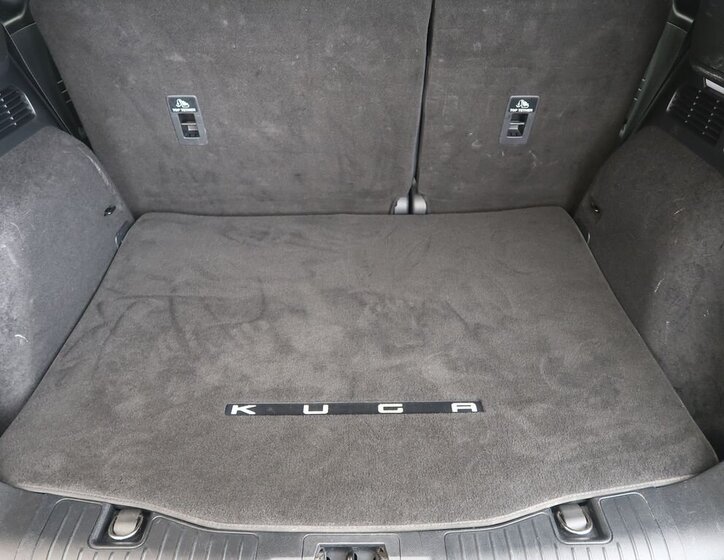 Ford Kuga SUV 2,5 l 112 kw