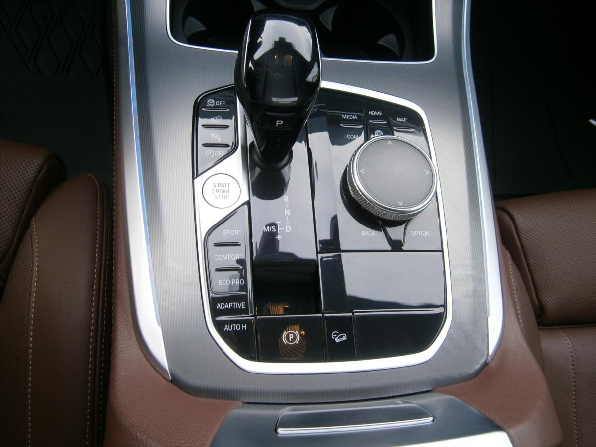 BMW X5 Kombi 3,0 l 195 kw