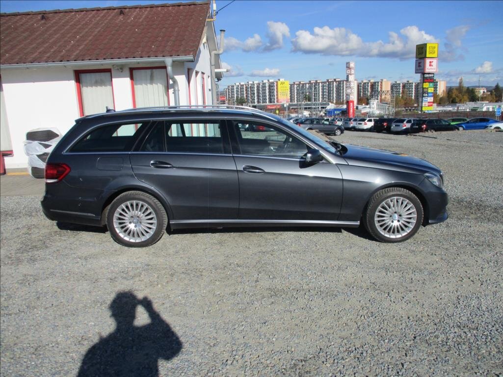 Mercedes-Benz Třídy E Kombi 2,1 l 150 kw