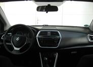 Suzuki S-Cross 29