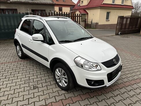 Suzuki SX4 Hatchback 1,6 l 88 kw
