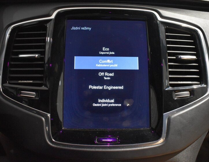 Volvo XC90 SUV 2,0 l 165 kw