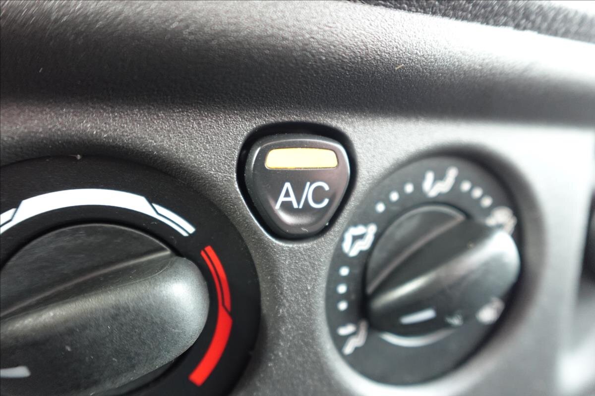 Ford Transit Ostatní 2,0 l 77 kw