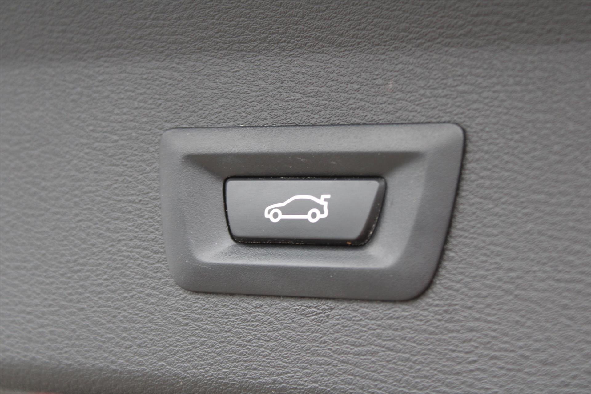 BMW X1 SUV 2,0 l 140 kw