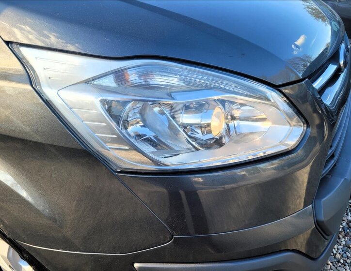 Ford Tourneo Custom MPV 2,0 l 125 kw