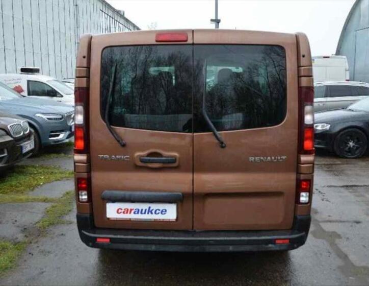 Renault Trafic 5