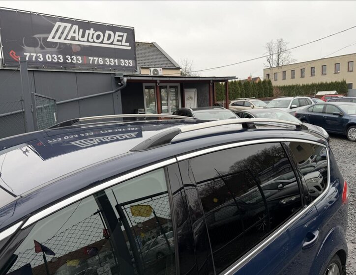 Ford S-MAX MPV 2,2 l 147 kw