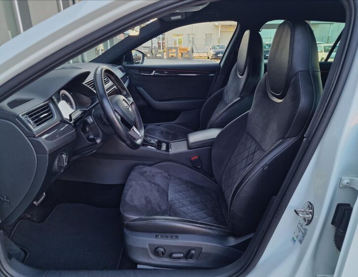 Škoda Superb Kombi 2,0 l 140 kw