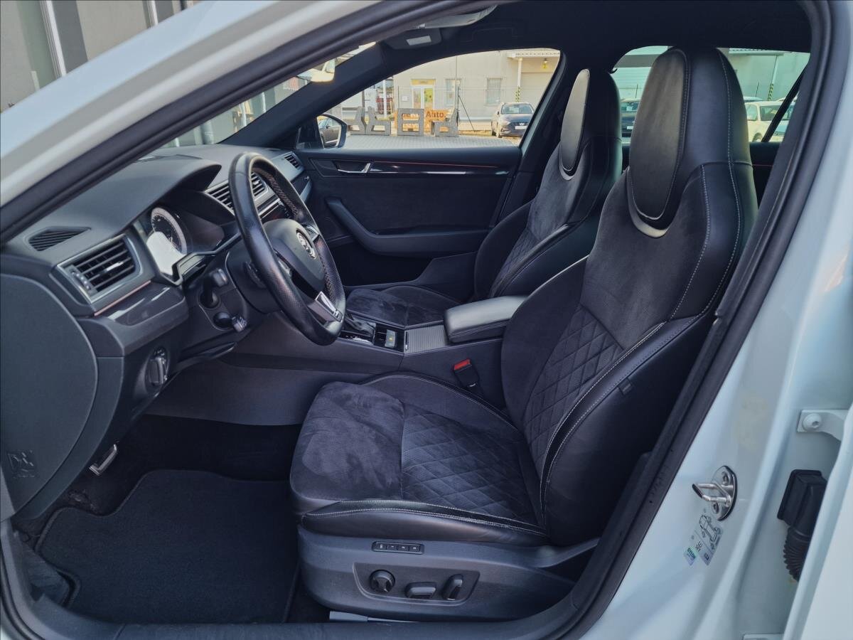 Škoda Superb Kombi 2,0 l 140 kw