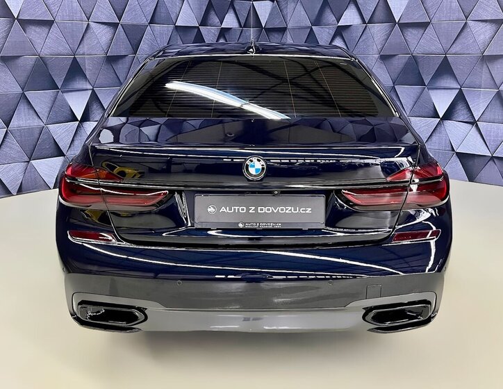 BMW Řada 7 Sedan 3,0 l 294 kw
