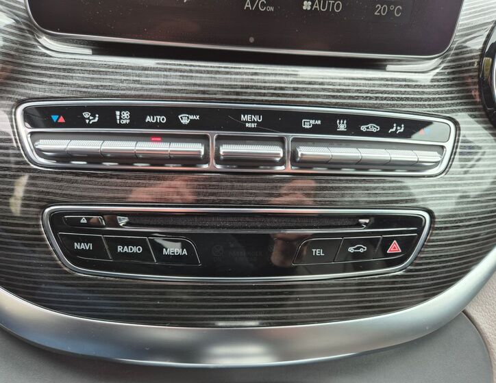 Mercedes-Benz Třídy V 28