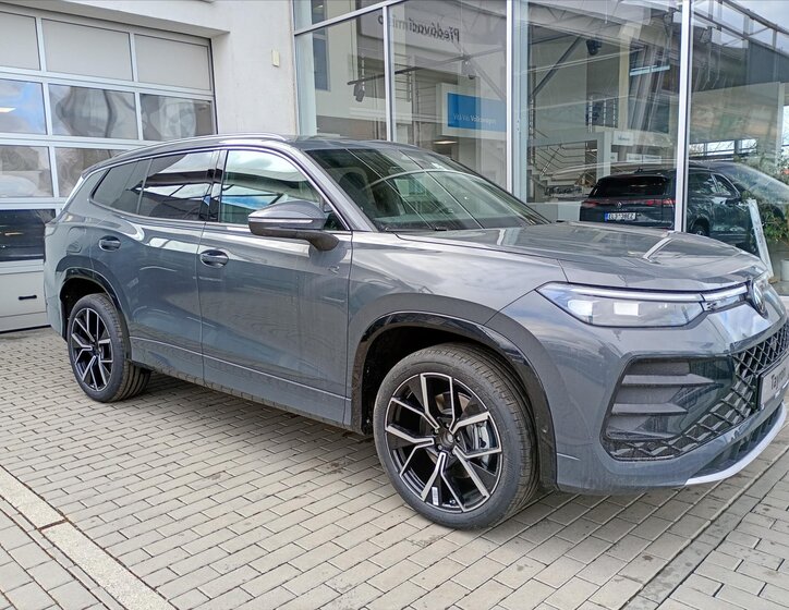 Volkswagen Tayron SUV / Terénní 2,0 l 195 kw