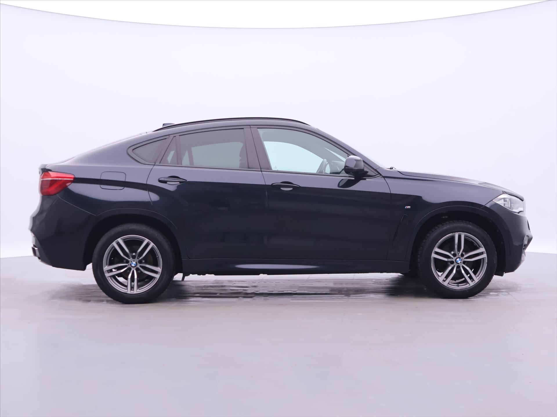BMW X6 SUV / Terénní 3,0 l 190 kw