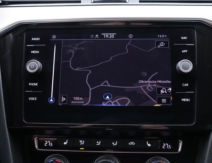 Volkswagen Passat Kombi 2,0 l 140 kw