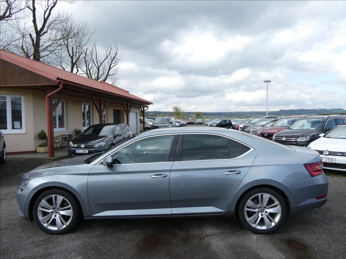 Škoda Superb Liftback 2,0 l 110 kw