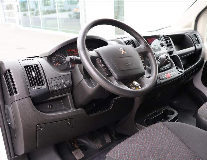 Peugeot Boxer 28