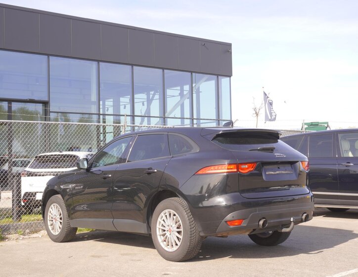 Jaguar F-Pace SUV / Terénní 2,0 l 184 kw