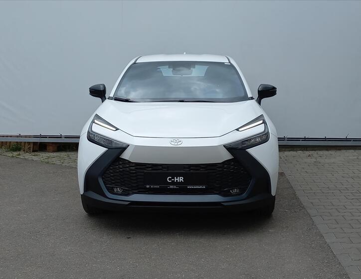 Toyota C-HR 4