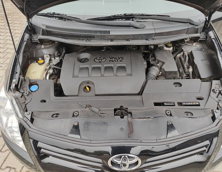 Toyota Auris 11