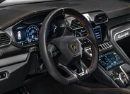 Lamborghini Urus 18