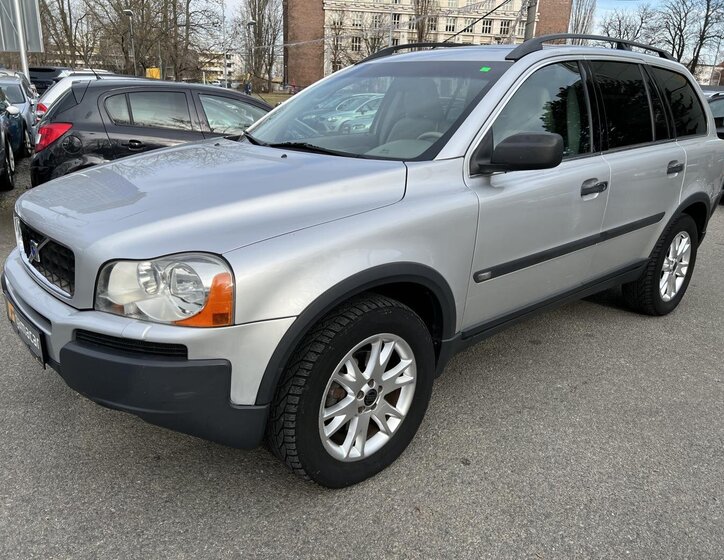 Volvo XC90 SUV / Terénní 2,4 l 120 kw