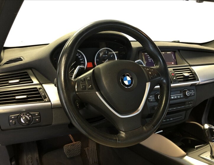 BMW X6 17