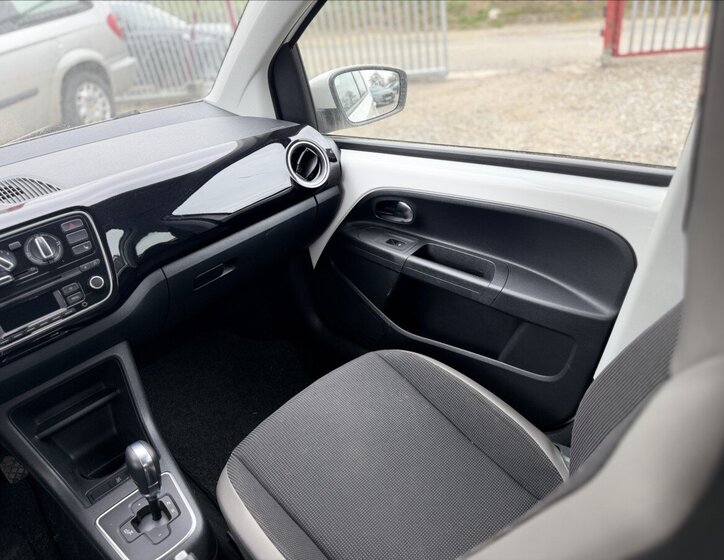 Volkswagen up! Hatchback 999,0 44 kw