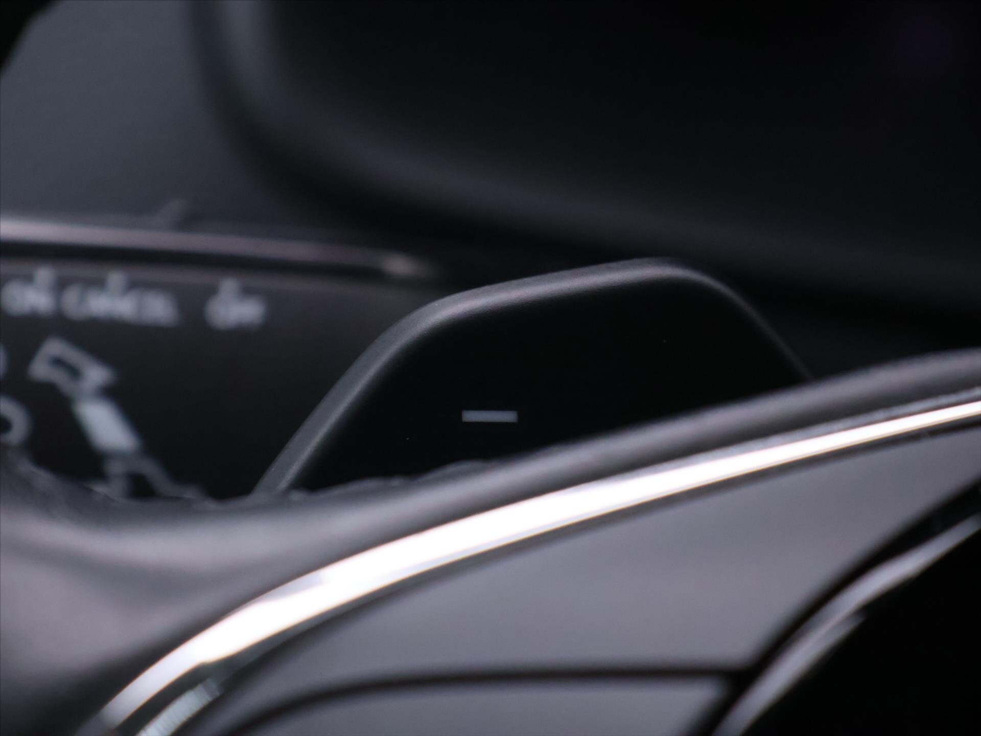 Škoda Karoq SUV / Terénní 2,0 l 85 kw