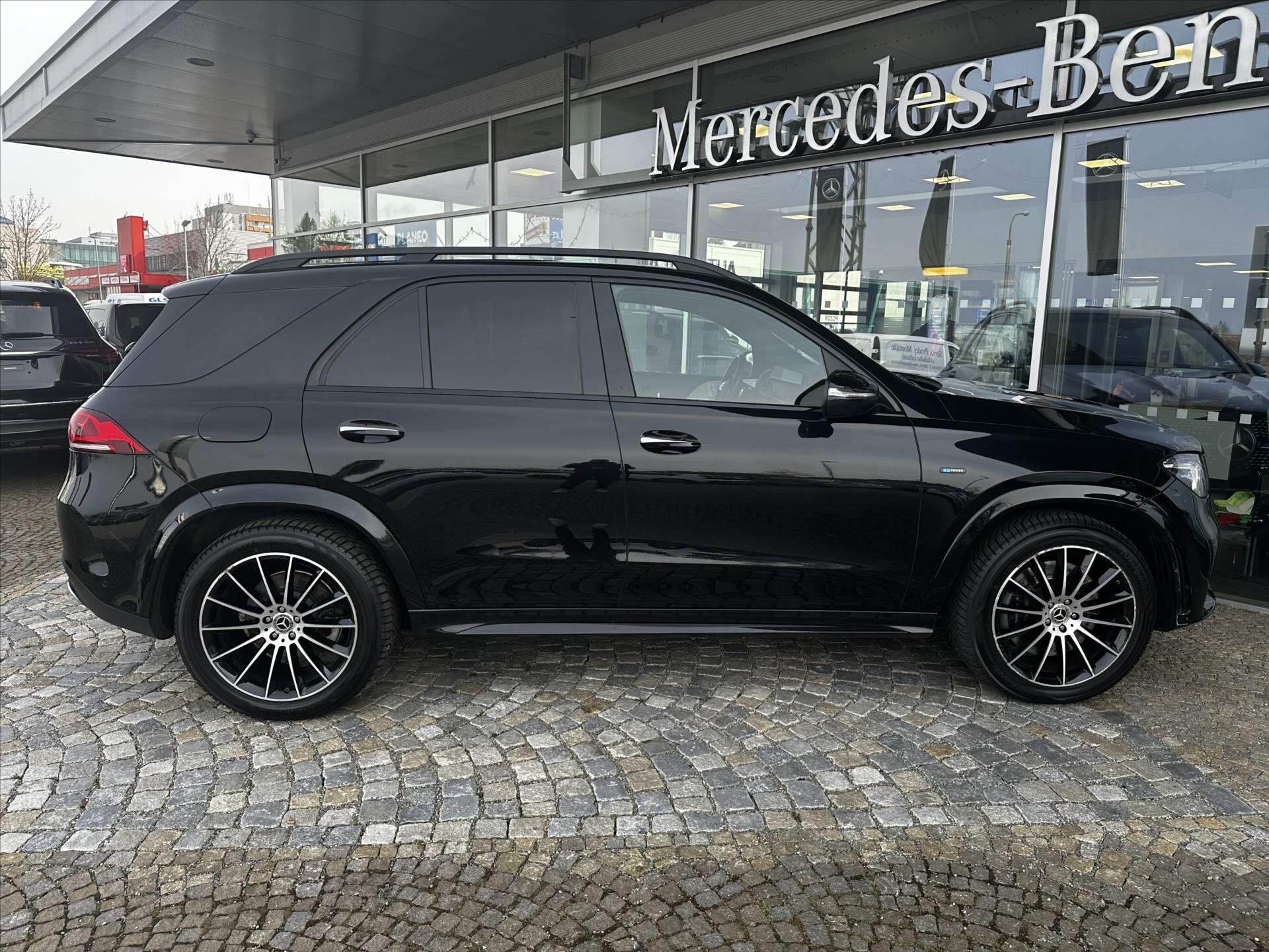 Mercedes-Benz GLE SUV / Terénní 2,0 l 143 kw