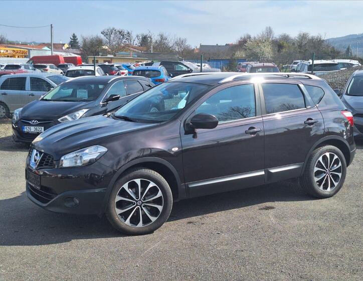 Nissan Qashqai SUV / Terénní 2,0 l 104 kw