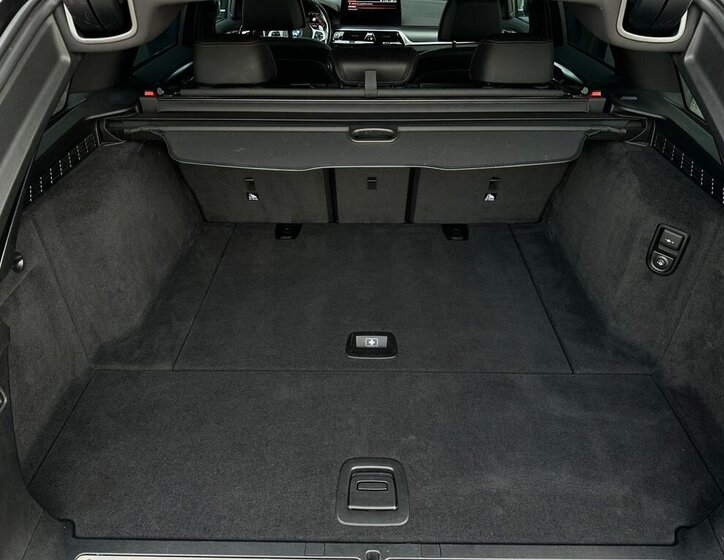 BMW Řada 5 Kombi 3,0 l 245 kw