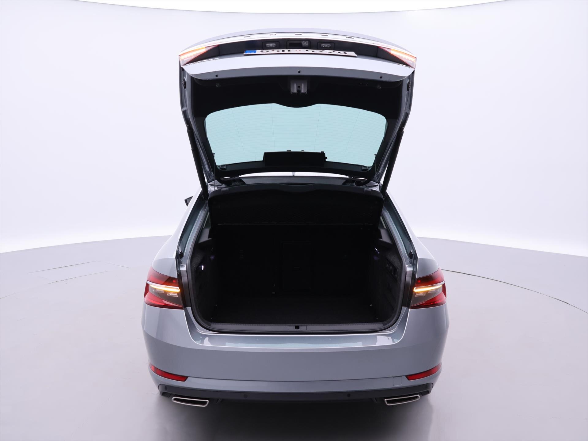 Škoda Superb Liftback 2,0 l 200 kw