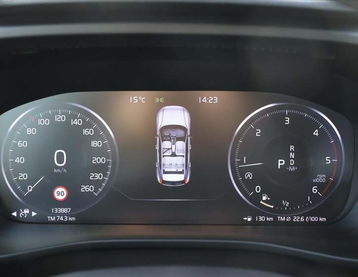 Volvo XC40 SUV / Terénní 2,0 l 140 kw