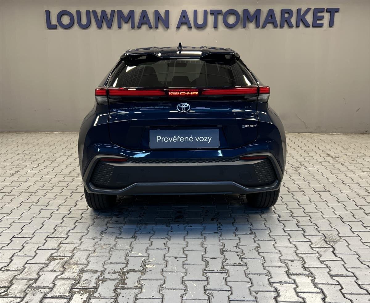 Toyota C-HR SUV 2,0 l 111 kw