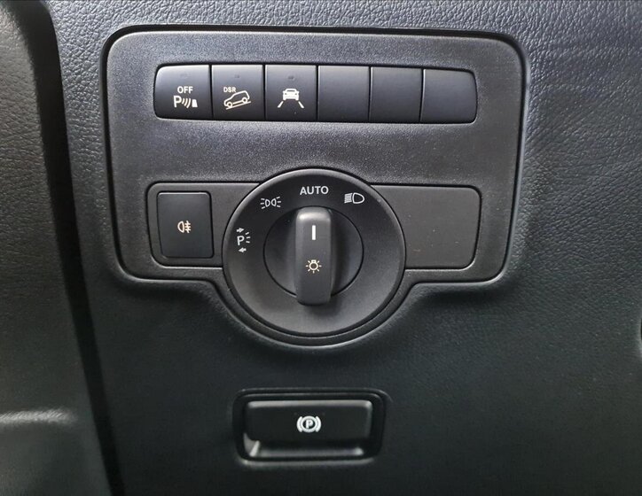Mercedes-Benz Vito MPV 2,0 l 174 kw