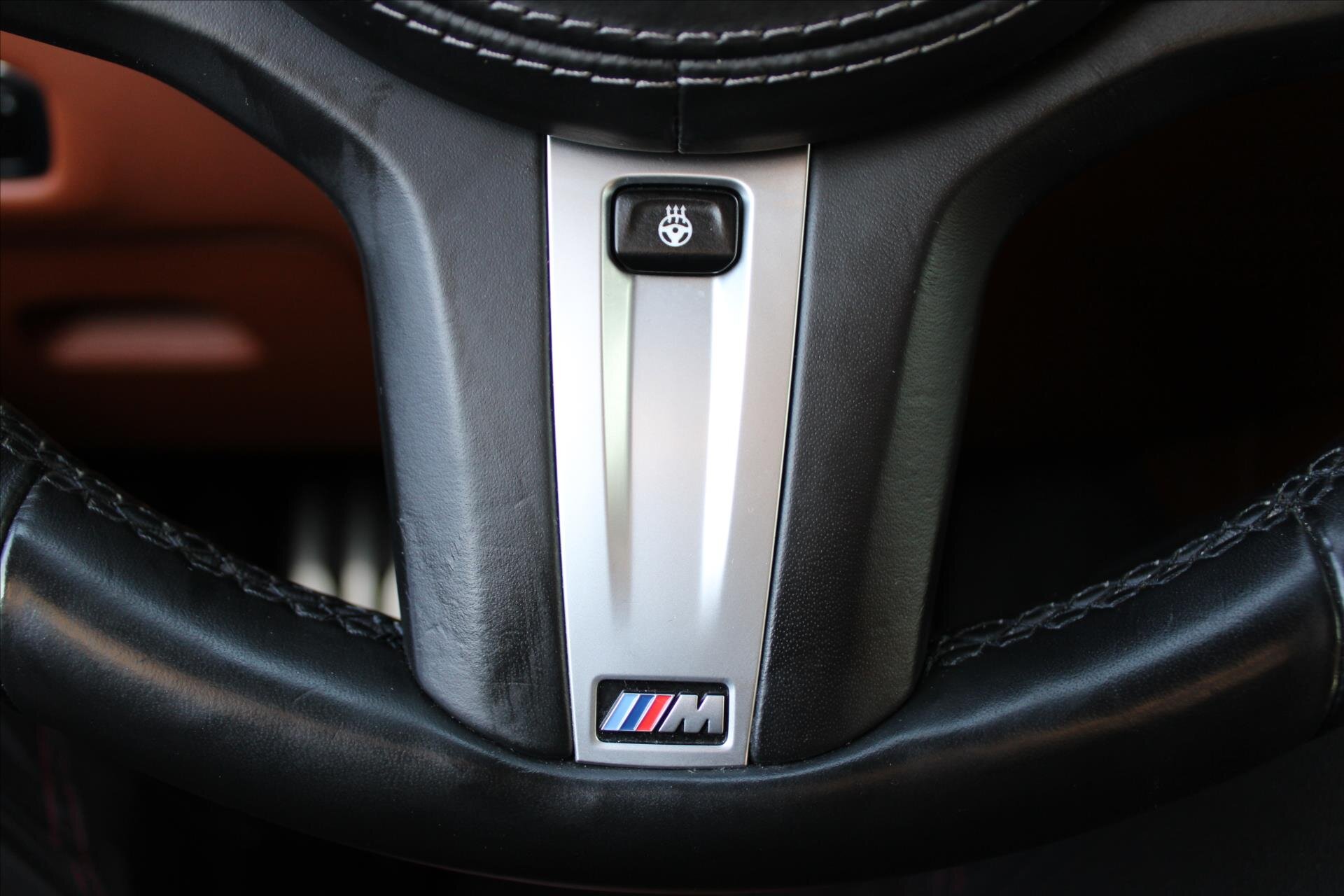 BMW X5 SUV / Terénní 4,4 l 390 kw