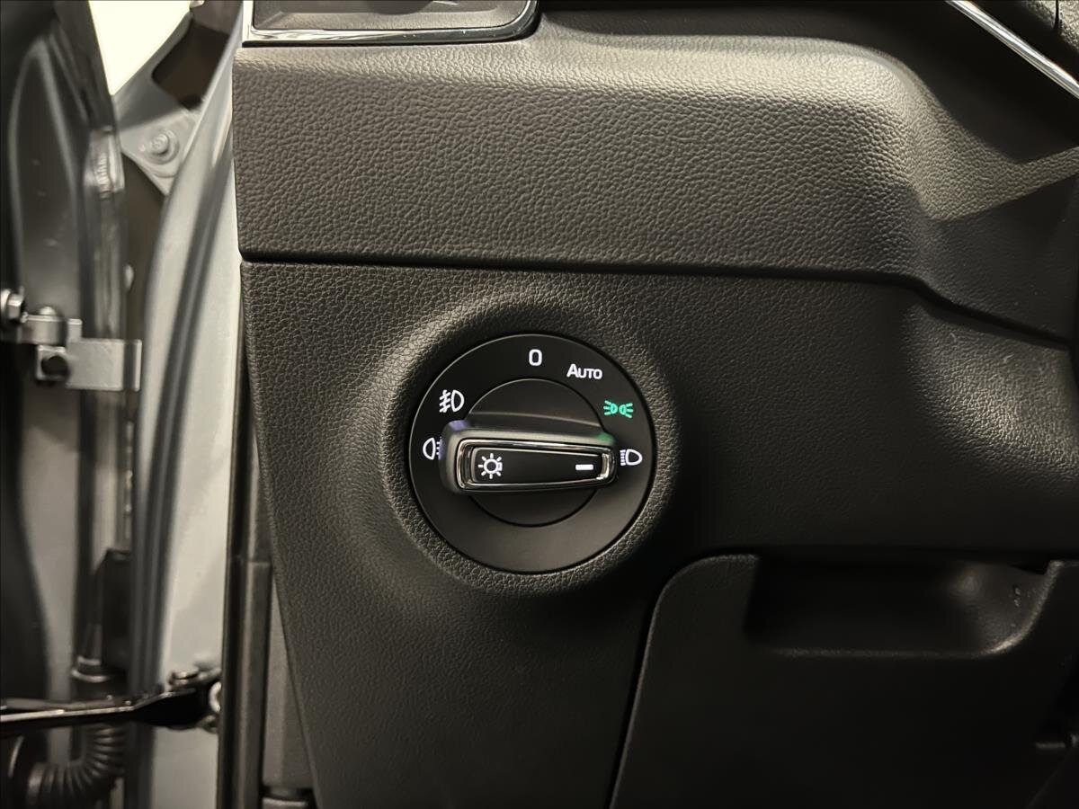 Škoda Karoq SUV / Terénní 1,5 l 110 kw